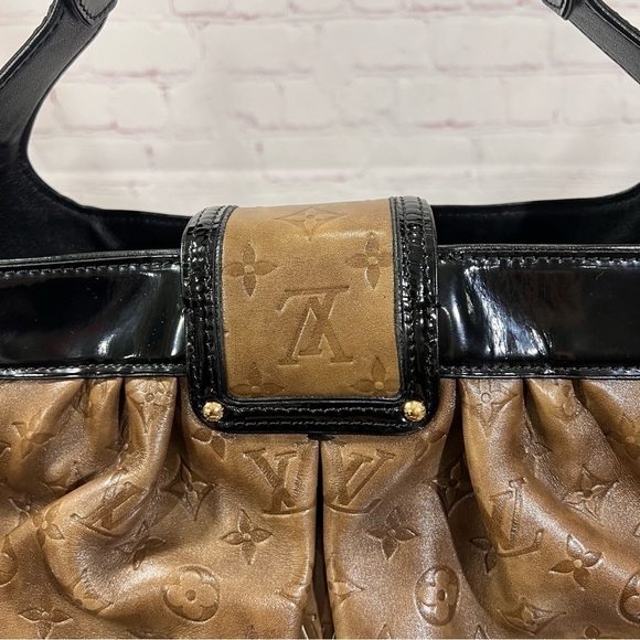 LOUIS VUITTON Limited Edition Taupe Monogram Embossed Leather Polly Bag EUC - Picture 10 of 17